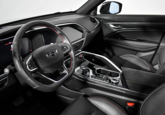 Подержанный автомобиль Geely Tugella 2023 года (9 фото)