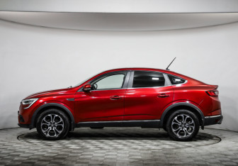Подержанный автомобиль Renault Arkana 2019 года (8 фото)