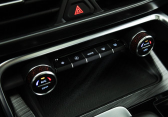 Подержанный автомобиль Knewstar 001 2024 года (21 фото)