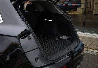 Подержанный автомобиль Audi Q5 2021 года (26 фото)