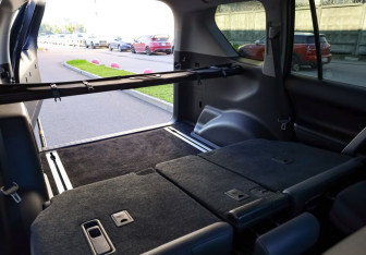 Подержанный автомобиль Toyota Land Cruiser Prado 2018 года (30 фото)