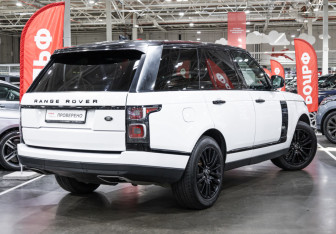 Подержанный автомобиль Land Rover Range Rover 2018 года (8 фото)