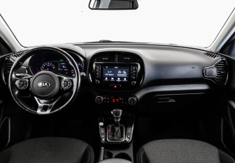 Подержанный автомобиль Kia Soul 2019 года (10 фото)