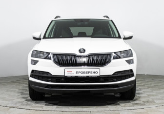 Подержанный автомобиль Skoda Karoq 2021 года (2 фото)