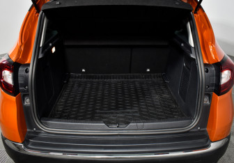 Подержанный автомобиль Renault Kaptur 2018 года (18 фото)