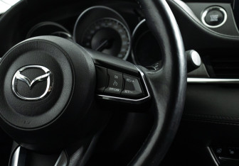 Подержанный автомобиль Mazda 6 Sedan 2018 года (21 фото)