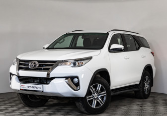 Подержанный автомобиль Toyota Fortuner 2019 года (1 фото)