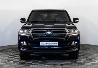 Подержанный автомобиль Toyota Land Cruiser Suv 2018 года (2 фото)