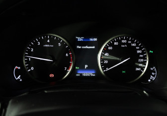 Подержанный автомобиль Lexus NX 2019 года (12 фото)