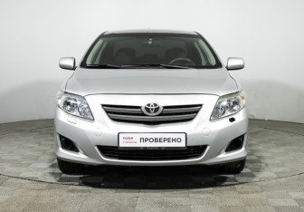 Подержанный автомобиль Toyota Corolla Sedan 2007 года (2 фото)