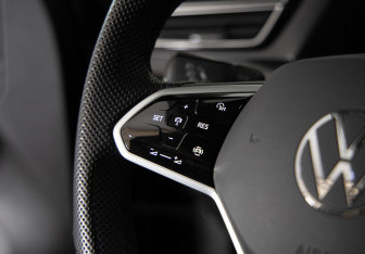 Подержанный автомобиль Volkswagen Teramont 2023 года (21 фото)