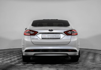 Подержанный автомобиль Ford Mondeo Sedan 2016 года (6 фото)