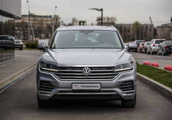 Подержанный автомобиль Volkswagen Touareg 2018 года (4 фото)