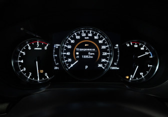 Подержанный автомобиль Mazda CX-5 2019 года (12 фото)