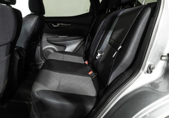 Подержанный автомобиль Nissan Qashqai 2016 года (10 фото)