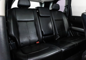 Подержанный автомобиль Nissan X-Trail 2010 года (20 фото)