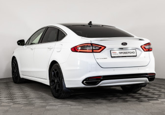 Подержанный автомобиль Ford Mondeo Sedan 2017 года (7 фото)