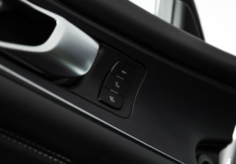 Подержанный автомобиль Changan UNI-K 2023 года (27 фото)