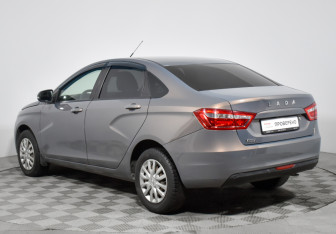 Подержанный автомобиль LADA (ВАЗ) Vesta Sedan 2016 года (7 фото)