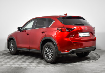 Подержанный автомобиль Mazda CX-5 2017 года (7 фото)