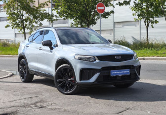 Подержанный автомобиль Geely Tugella 2023 года (9 фото)