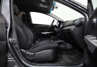 Подержанный автомобиль Kia Rio Hatchback 2014 года (17 фото)
