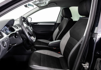 Подержанный автомобиль Skoda Rapid Liftback 2019 года (17 фото)