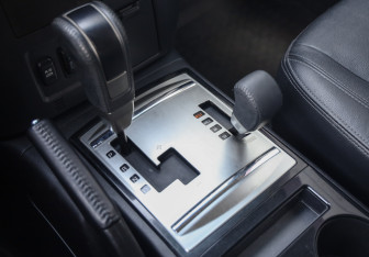 Подержанный автомобиль Mitsubishi Pajero 2018 года (19 фото)
