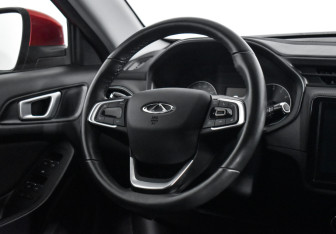 Подержанный автомобиль Chery Tiggo 4 2022 года (15 фото)
