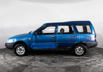 Подержанный автомобиль ИЖ 21261 «Фабула» 2005 года (11 фото)
