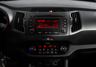 Подержанный автомобиль Kia Sportage 2011 года (16 фото)
