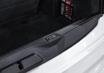 Подержанный автомобиль BMW X7 2021 года (38 фото)