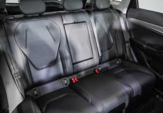 Подержанный автомобиль JAC JS6 2024 года (28 фото)