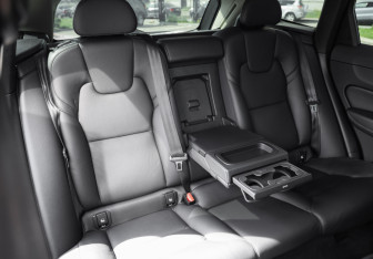 Подержанный автомобиль Volvo XC60 2018 года (29 фото)