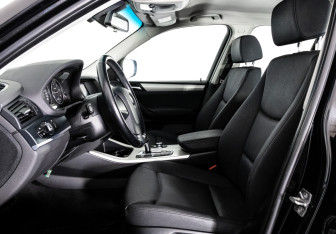 Подержанный автомобиль BMW X3 2012 года (18 фото)