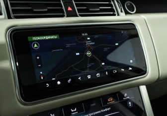 Подержанный автомобиль Land Rover Range Rover 2018 года (21 фото)