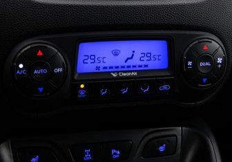 Подержанный автомобиль Hyundai ix35 2015 года (16 фото)