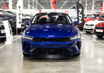 Новый Kia K5 2024 (3 фото)