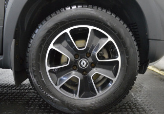 Подержанный автомобиль Renault Duster 2020 года (9 фото)