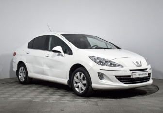 Подержанный автомобиль Peugeot 408 2013 года (3 фото)