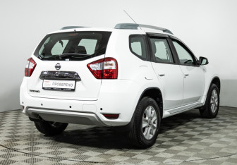 Подержанный автомобиль Nissan Terrano 2019 года (5 фото)