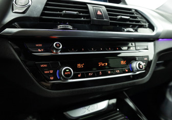 Подержанный автомобиль BMW X3 2019 года (17 фото)