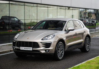 Подержанный автомобиль Porsche Macan 2017 года (3 фото)