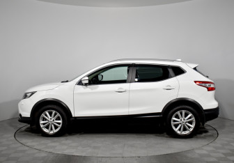 Подержанный автомобиль Nissan Qashqai 2018 года (9 фото)