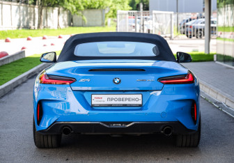 Подержанный автомобиль BMW Z4 Roadster 2020 года (7 фото)