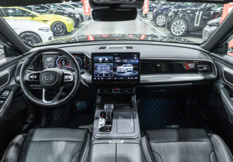 Подержанный автомобиль GAC GS8 2024 года (16 фото)