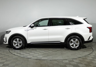 Подержанный автомобиль Kia Sorento 2020 года (8 фото)