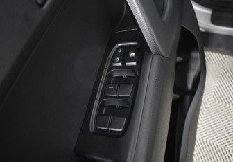 Подержанный автомобиль Hyundai Creta 2019 года (18 фото)