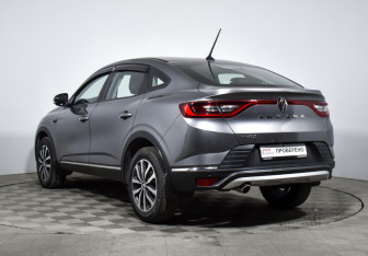 Подержанный автомобиль Renault Arkana 2019 года (7 фото)