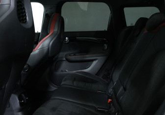 Подержанный автомобиль MINI Countryman 2019 года (22 фото)